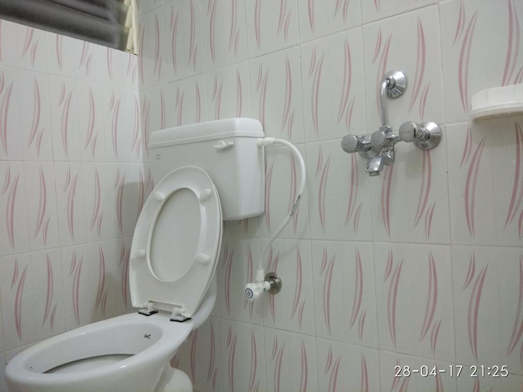 India Tours Only Kavita Guest House Bolpur Exteriör bild