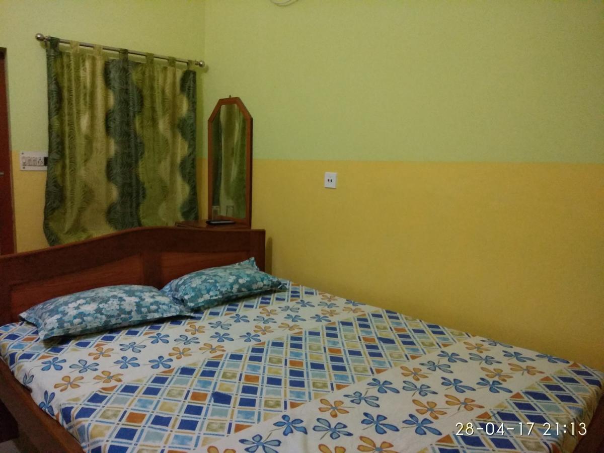 India Tours Only Kavita Guest House Bolpur Exteriör bild